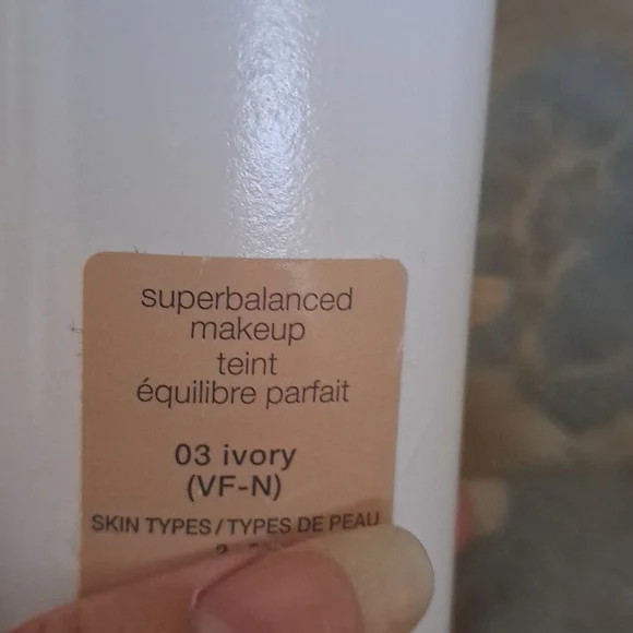 New Clinique Superbalanced Foundation Ivory 6.7 fl ounce - Picture 3 of 4